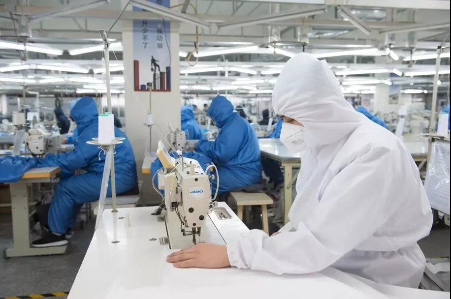 南山、道恩、龙口企业紧急驰援 火线转产防护服，争分夺秒上马口罩生产线